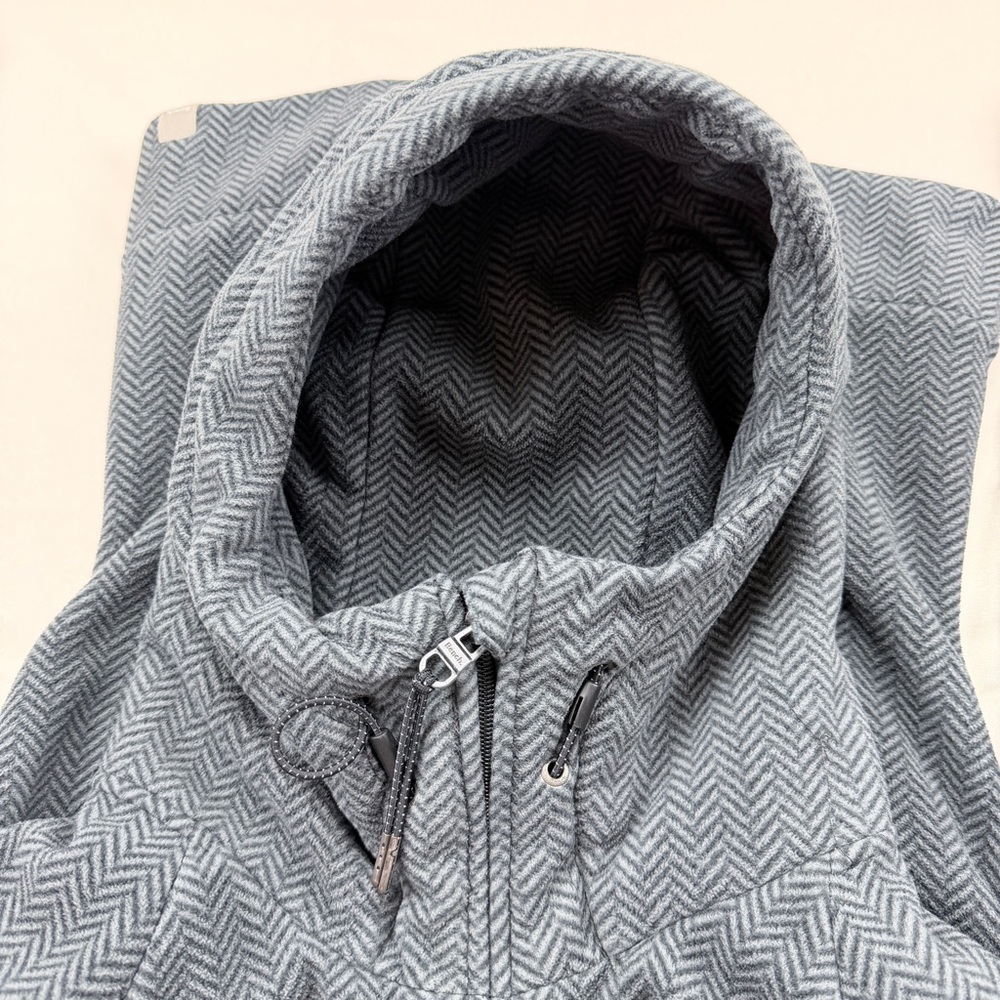 Bench Women's Zigzag Patterned Gray Jacket - image 8